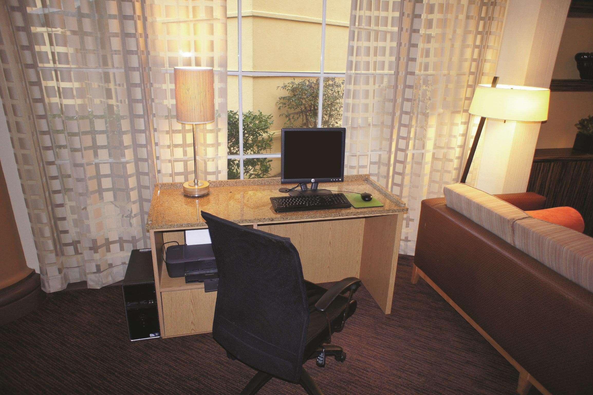 La Quinta By Wyndham Raleigh/Durham Southpoint Hotel Bagian luar foto