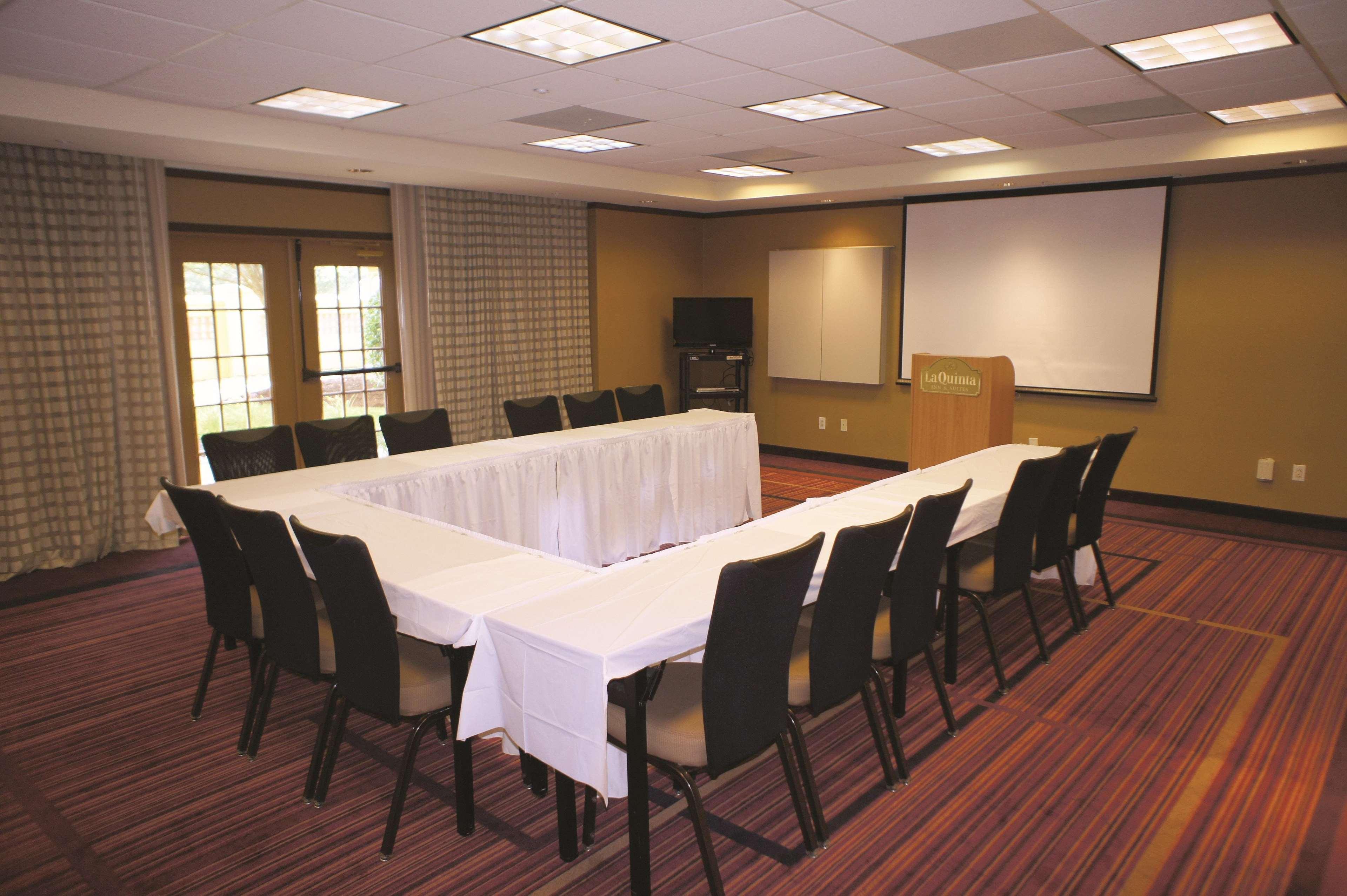 La Quinta By Wyndham Raleigh/Durham Southpoint Hotel Bagian luar foto
