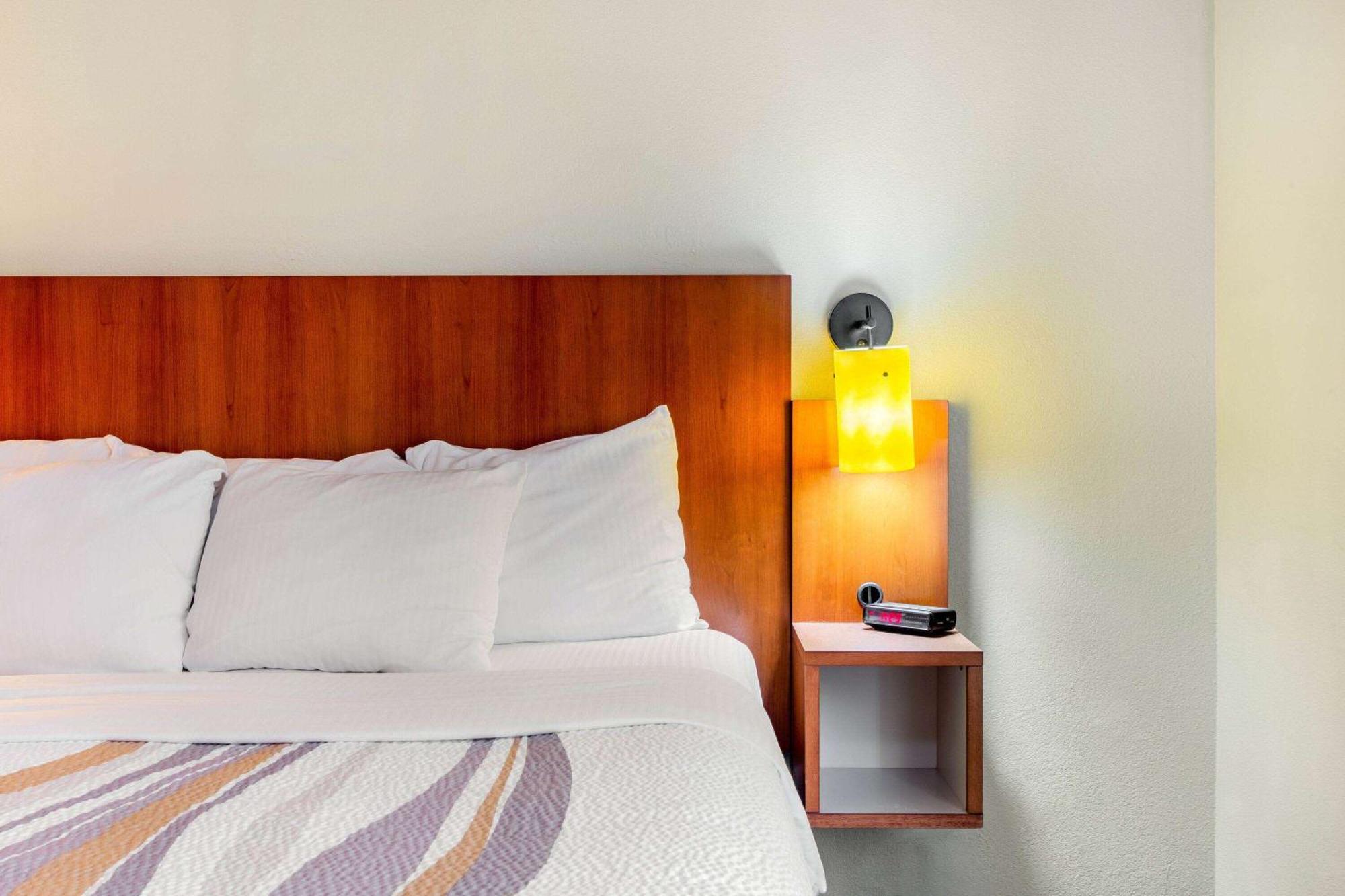La Quinta By Wyndham Raleigh/Durham Southpoint Hotel Bagian luar foto