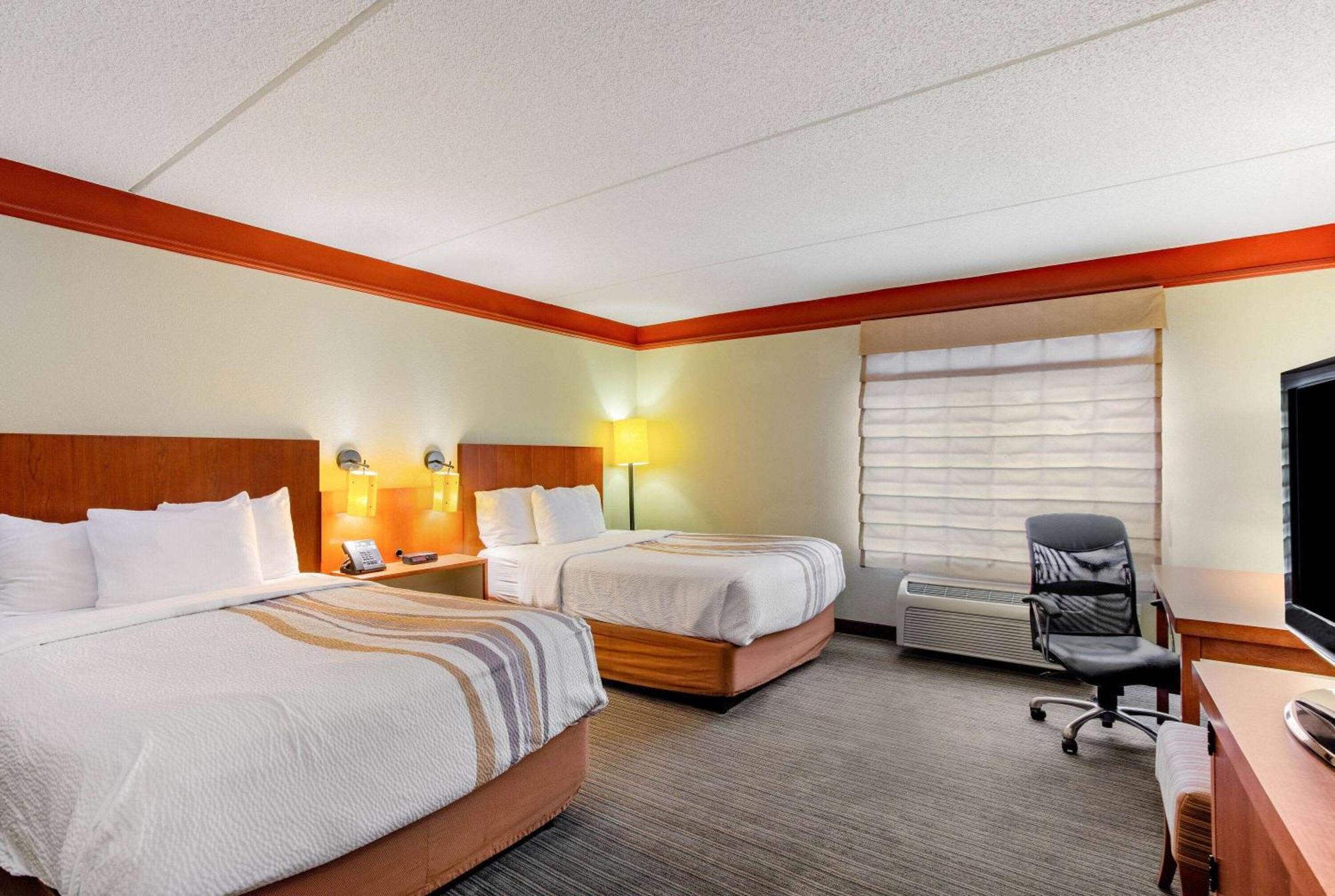 La Quinta By Wyndham Raleigh/Durham Southpoint Hotel Bagian luar foto