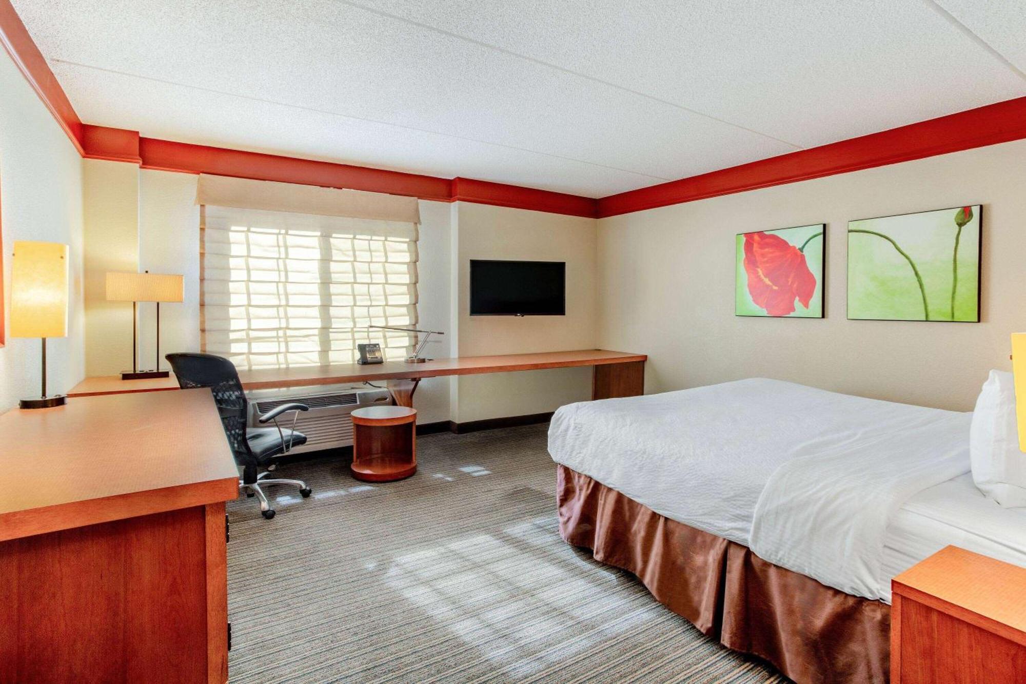La Quinta By Wyndham Raleigh/Durham Southpoint Hotel Bagian luar foto