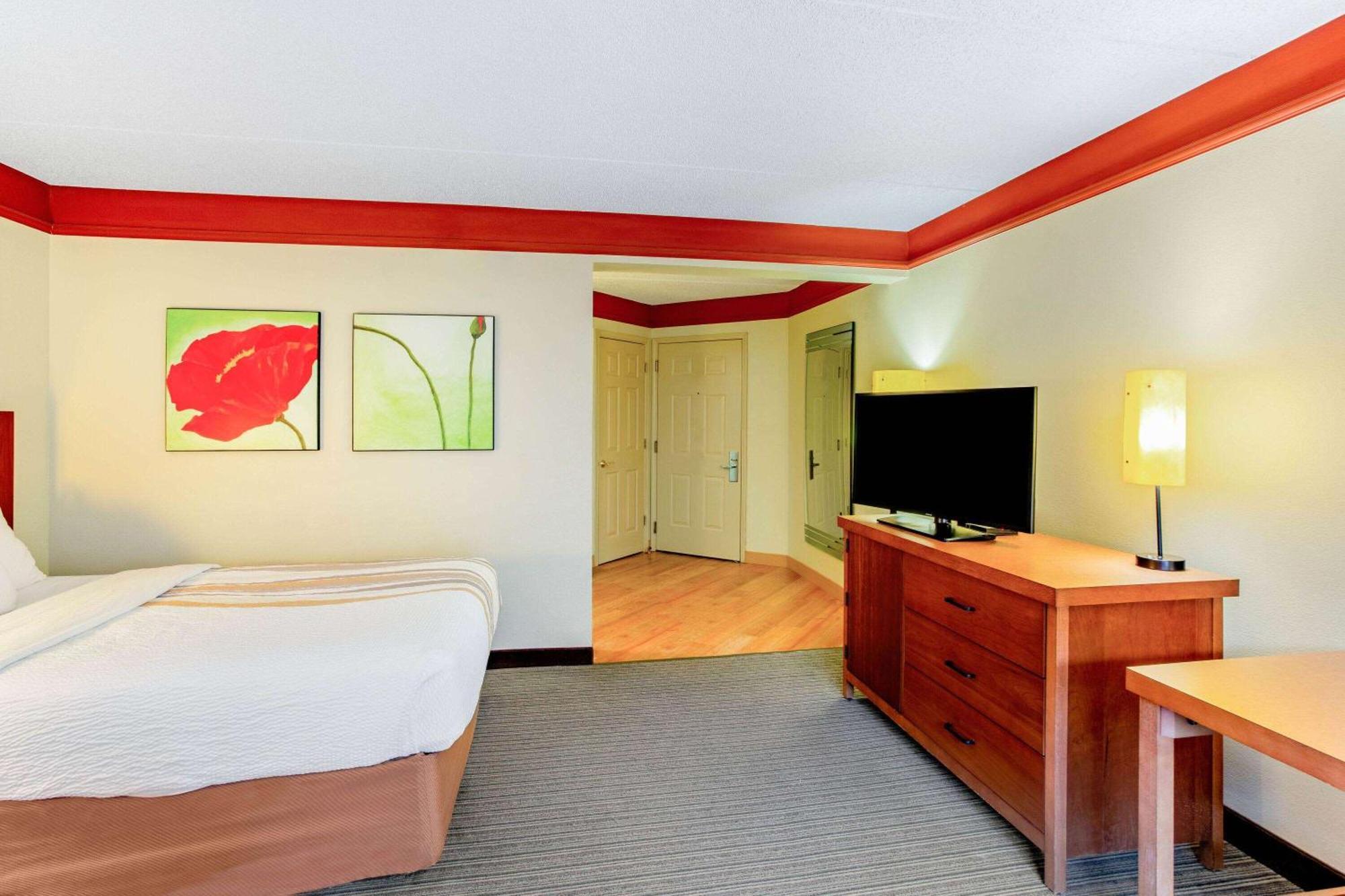 La Quinta By Wyndham Raleigh/Durham Southpoint Hotel Bagian luar foto